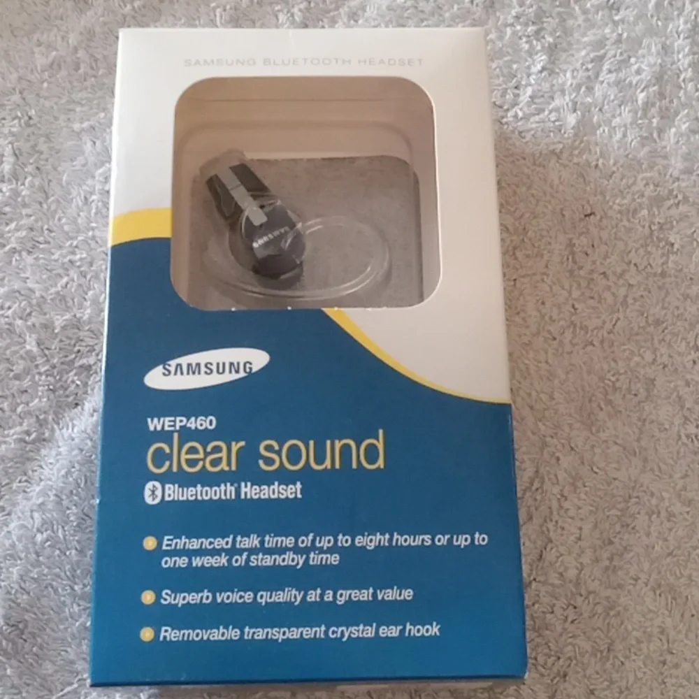 NEW Samsung wireless Bluetooth headset nwt nib